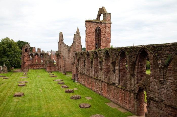 Arbroath scotland harbour dundee undiscovered undiscoveredscotland